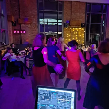 Hochzeits- und Party-DJ